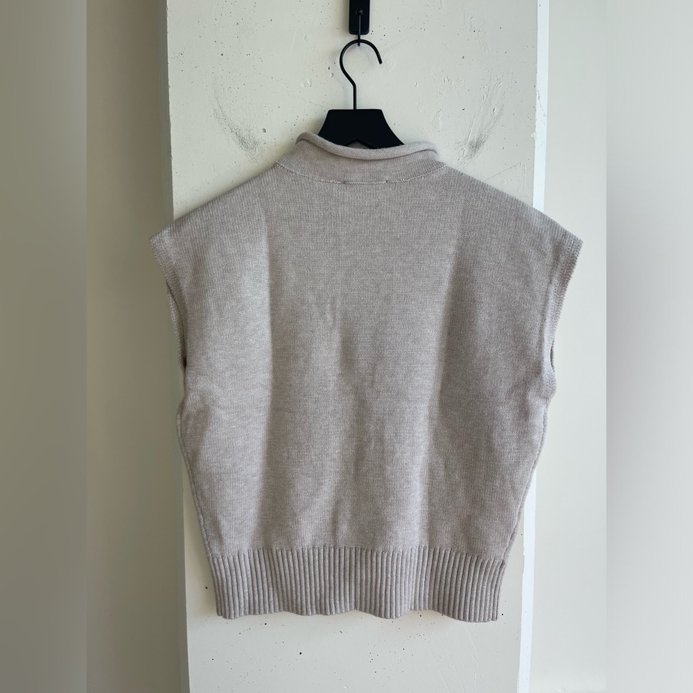 Ann Taylor Roll Neck Relaxed Vest in Beige Size M - Picture 3 of 7